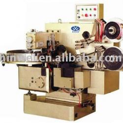 Double twist wrapping machine