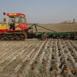 Farm Tractor Used For Bulldozing / Bulldozer