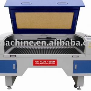 Garment laser cutting machine with CCD camera