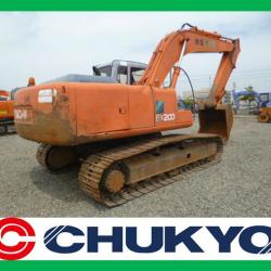Hitachi Used Digger EX 200 - 5 From Japan / ZX200-E <For Sale>