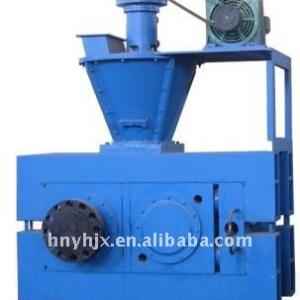 Hydraulic pressure lignite briquetting machine