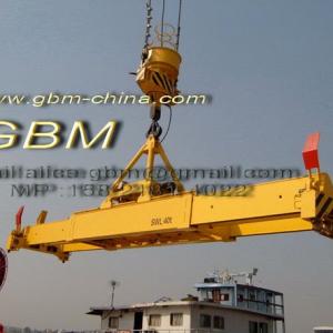Hydraulic rotating container spreaders