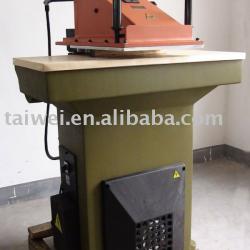 Hydraulic Swing Arm hat/cap press die Cutting Machine