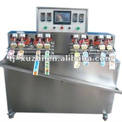 liquid filling and sealing machine