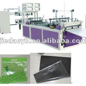 Non-woven mechanism of zipper bag machine