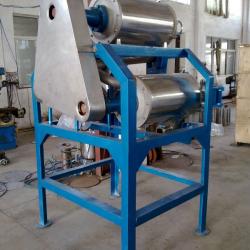 Orange pulping machine