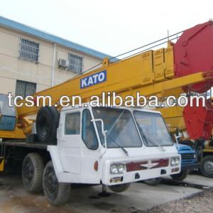 original Japanese used mobile truck cranes Kato NK400E are on sale