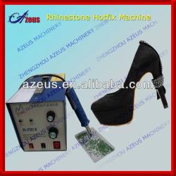 Portable and easy carrying strass applicator