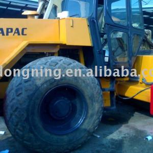 road roller CA25 6 tons