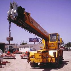 ROUGH TERRAIN CRANE