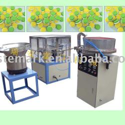 Salad oil cap assembly machine