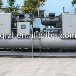 Screw type water chiller