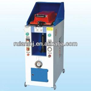 sole attaching machine