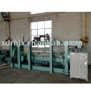 Spindle wood peeling machine