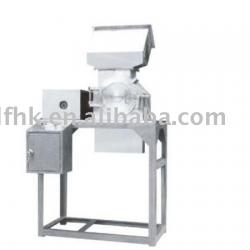 Squirrel cage type crushing machine