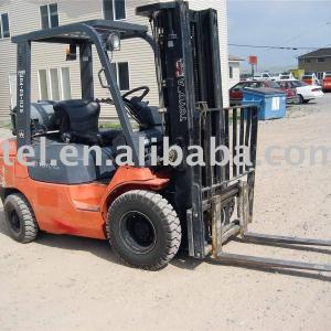 TOYOTA used diesel forklift 7FGU25