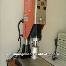 Ultrasonic welding machine for plastic