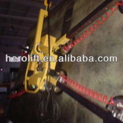 Vacuum lifter for glass sheet