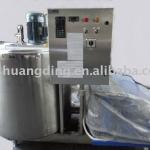 Cooling and mixing tank