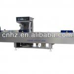 Automatic vacuum forming packing machine