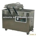 Automatic vacuum packaging machine