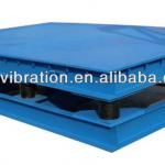 Electric concrete vibrating table