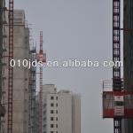 SC200/200 builder hoist