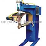 Stitch welding machine