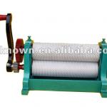 hot sale manual beeswax comb foundation roller mill machine