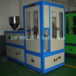 Compression cap molding machine with hydraulic press