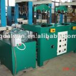 Intelligence pneumatic moulding machine