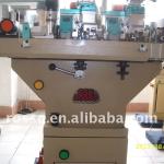 Fully enclosed socks sewing machine