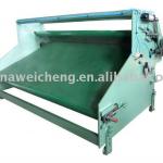 Nonwoven machine feeding apparatus