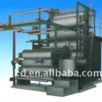 Textile squeezing drying machine