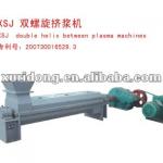 Double spiral squeezer for increasing consistency in pulp